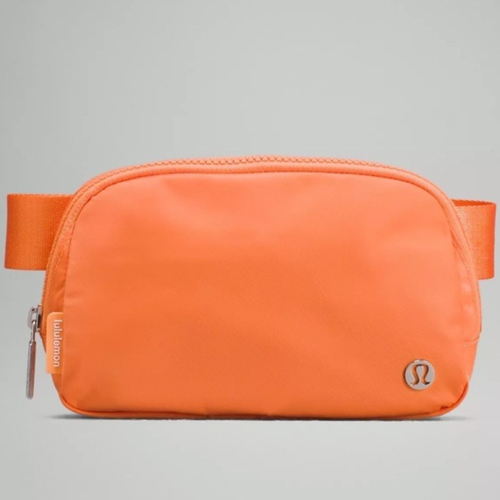 Lululemon Everywhere Belt Bag, Orange Frappe, NWT - Picture 2 of 2